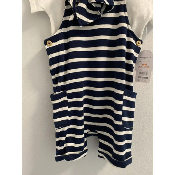 BABY BOYS 3 PIECE SET - 18 MONTHS -1 BIB. 1 SHIRT. 1 SHORTALL. SNAPS AT BOTTOM. - Picture 4 of 4